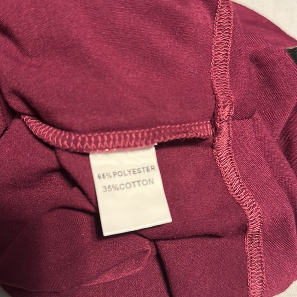 Women’s 2X NWOT plum short sleeved tee with animal print sleeves - Picture 4 of 4